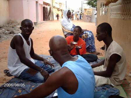 mes amis ils jouent a la carte